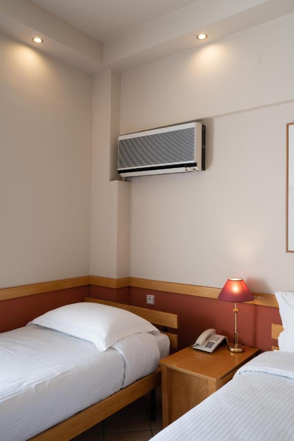 Hotel Ntinas ตริกาลา ภายนอก รูปภาพ